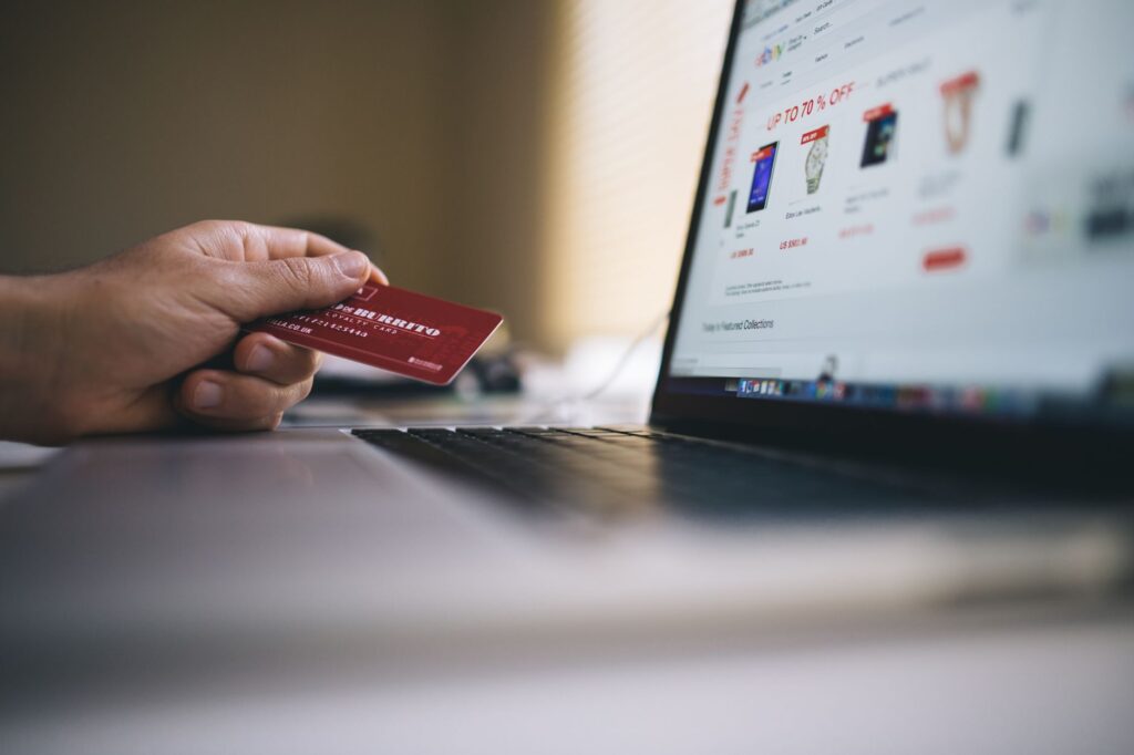 Essential Features of a Successful E-commerce Website